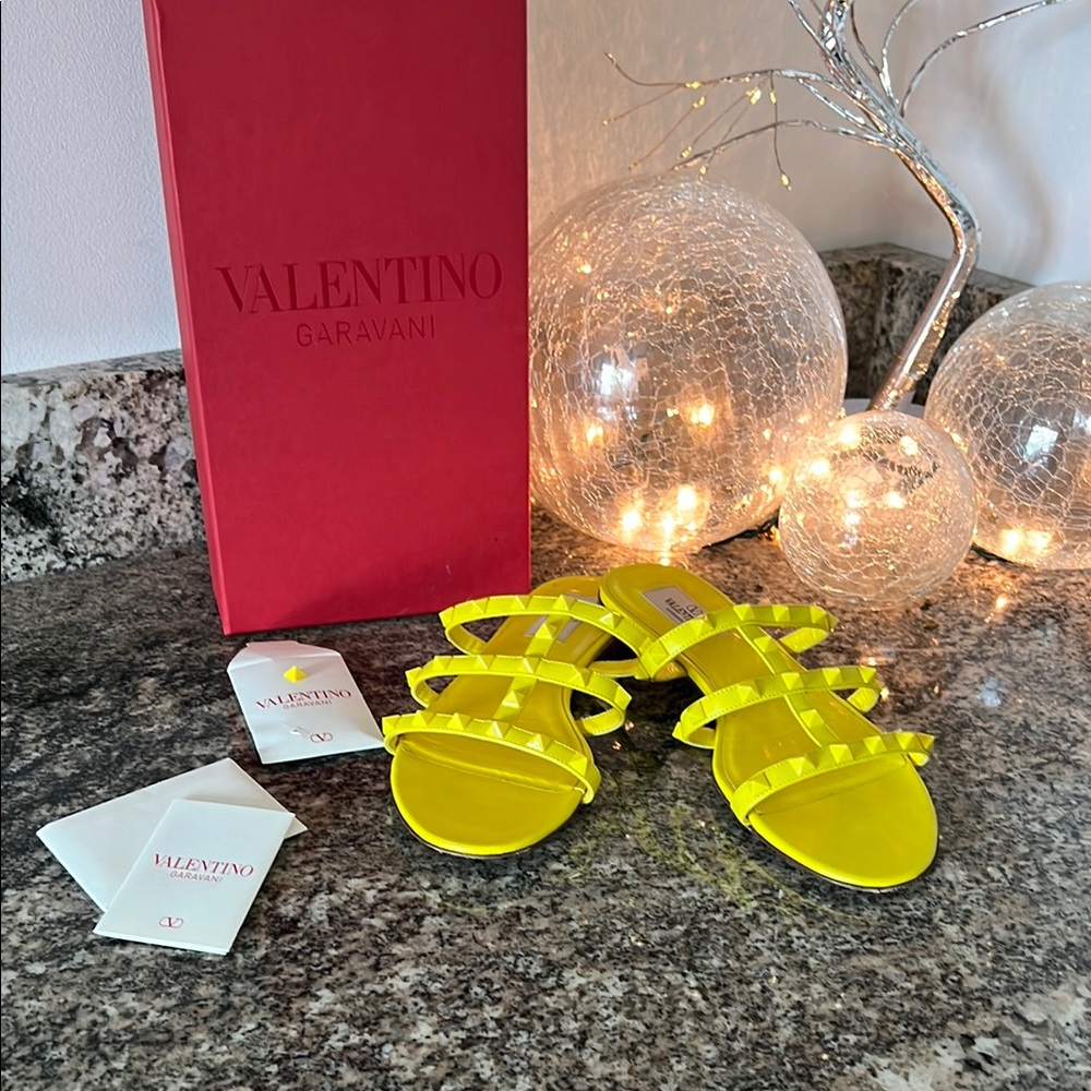 Valentino Garavani Rockstud Sandals
